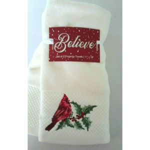 Embroidered Snow CARDINALS Fingertip hand Towels